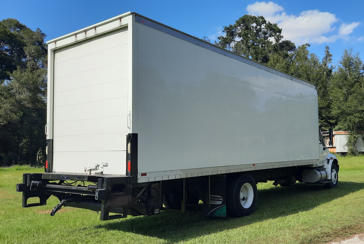 2014 International 4300 Durastar 26ft box truck