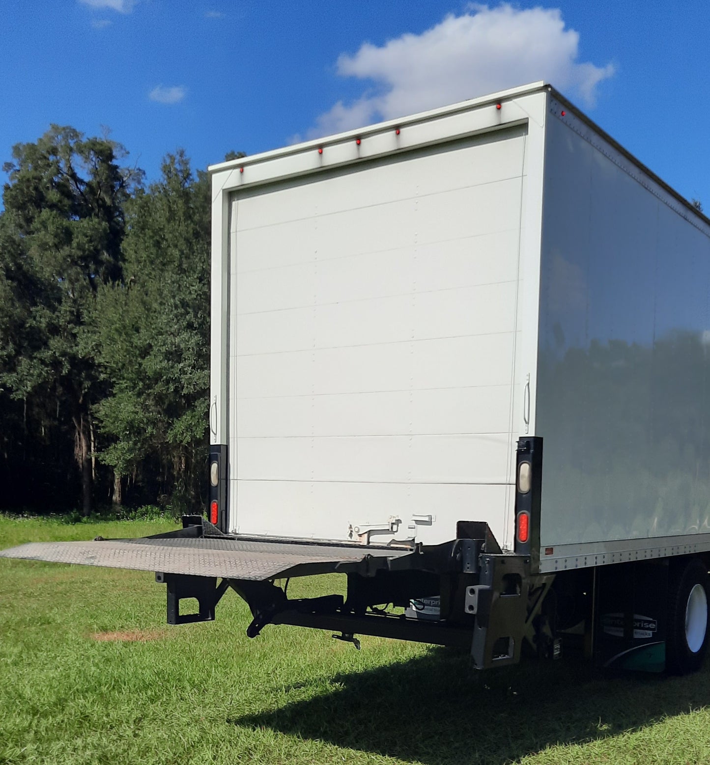 2014 International 4300 Durastar 26ft box truck